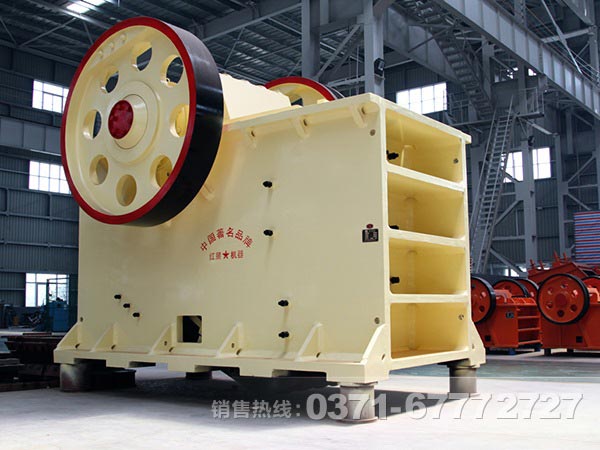 顎式粉碎機(jī)顎板、肘板和邊護(hù)板哪種好？