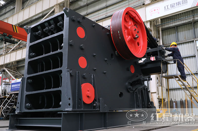鄂破碎機900x1200時產多少噸？多少錢？