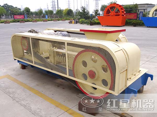 常用雙輥破碎機(jī)型號有哪些？大概價(jià)格是多少？