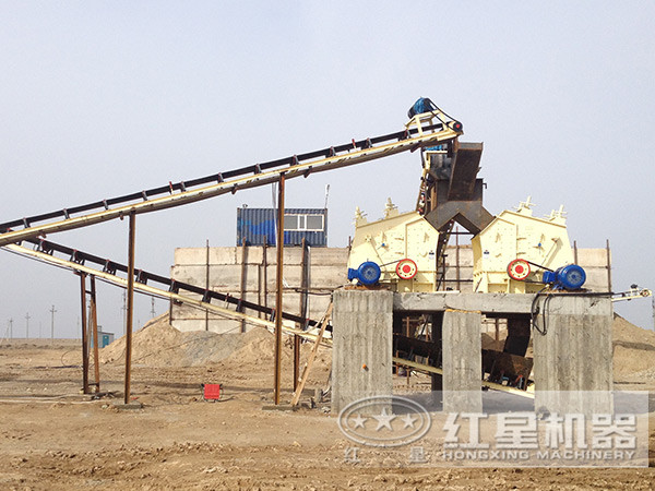 反擊式破碎機(jī)作業(yè)客戶(hù)現(xiàn)場(chǎng)