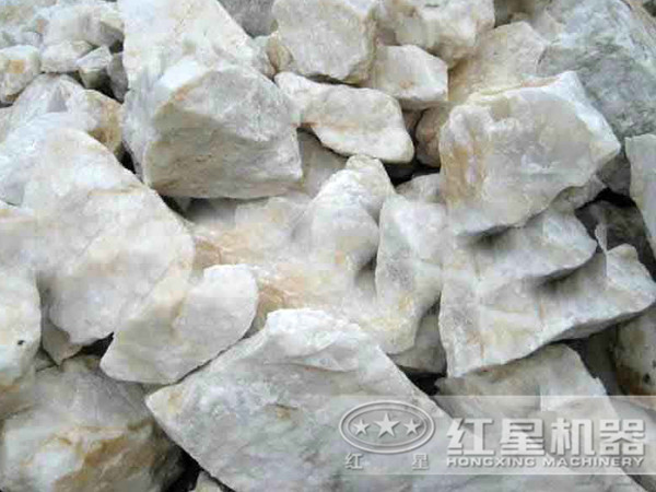 時(shí)產(chǎn)800噸的硅石破碎生產(chǎn)線需要哪些設(shè)備？需要投資多少錢？
