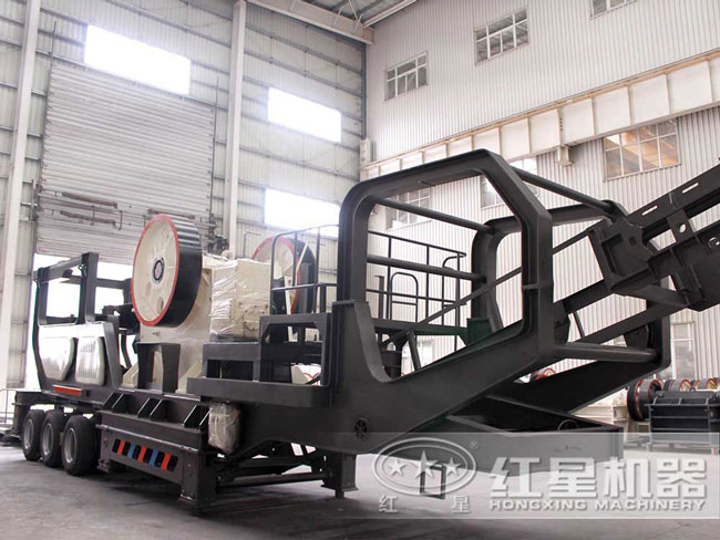 時(shí)產(chǎn)40噸車載流動(dòng)打沙機(jī)，縱橫于重慶城鄉(xiāng)之間