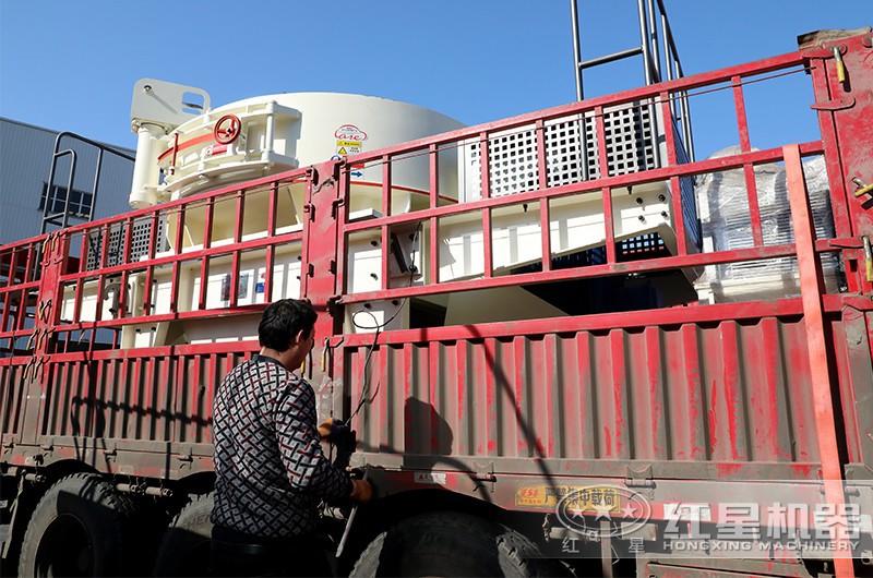 性能高，質(zhì)量高的粉碎機固定裝車