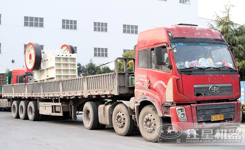 人工破碎混凝土用什么機(jī)器？選擇顎破機(jī)，大產(chǎn)量，運(yùn)行可靠