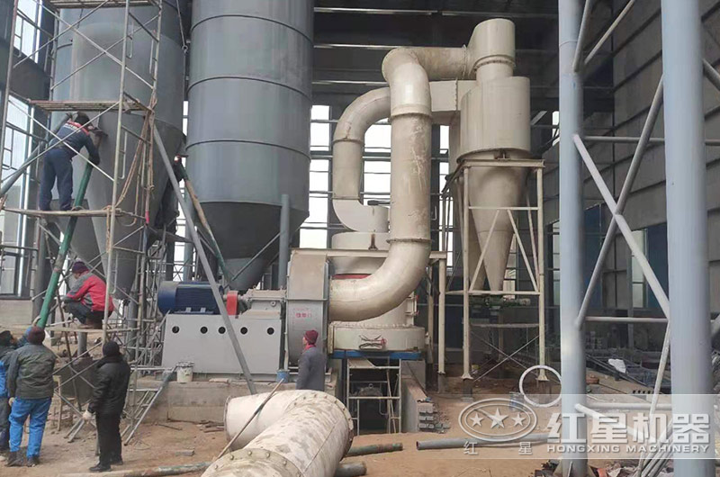 打膩?zhàn)?00目用什么磨粉機(jī)器？膩?zhàn)拥倪x擇原則是什么？